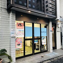 8 / 30