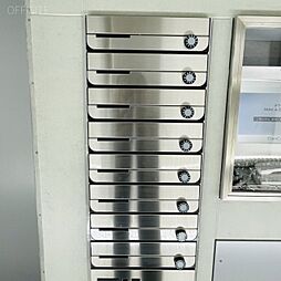 16 / 16
