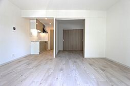 ラ・ローザII 301 3階1LDKのリビング/ダイニング