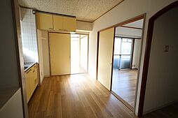 秋田マンション 302 3階2DKのリビング/ダイニング