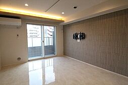 Crest Palace 102 1階1LDKのリビング/ダイニング