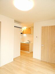 フェア　レジデンス 101 1階1Kのリビング/ダイニング