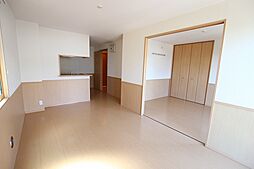 リビングタウン山本　B棟 202 2階2LDKのリビング/ダイニング