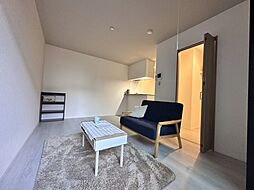 アレフガルド楽々園 105 1階ワンルームのリビング/ダイニング