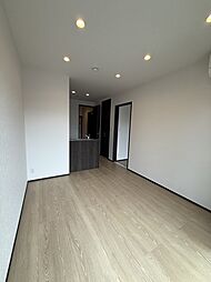 クーアヴァン 204 2階1LDKのリビング/ダイニング