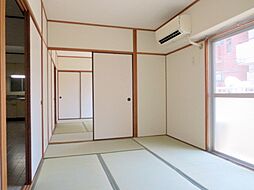 保田ビル 203 2階2LDKのリビング/ダイニング