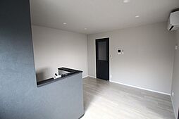 Lien草津南 302 3階1LDKのリビング/ダイニング