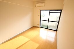 ジュネス山城 704 7階1Kのリビング/ダイニング