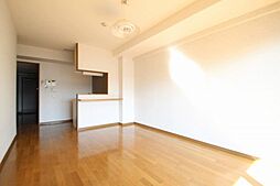 レンレンロイヤルガーデン 602 6階ワンルームのリビング/ダイニング