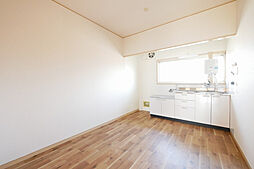 真藤ビル 301 3階2SDKのリビング/ダイニング