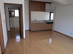 Ｓ＆Ｔマンション 301 3階4LDKのリビング/ダイニング