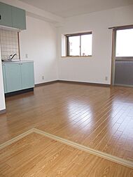 フレアコート 103 1階1LDKのリビング/ダイニング