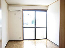 ヴァンセーヌ今村　A棟 206 2階ワンルームのリビング/ダイニング