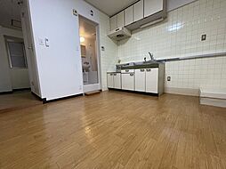 グレイシャス大手町 301 3階1DKのリビング/ダイニング