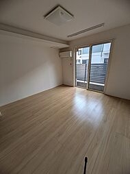 コーボレーション翠 102 1階ワンルームのリビング/ダイニング