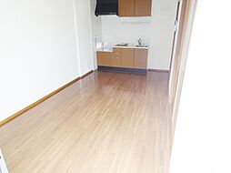 コンフォール中筋 202 2階2DKのリビング/ダイニング