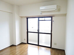 アトラクティブハイム 302 3階1Kのリビング/ダイニング