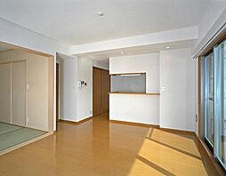 アーバンライフ相田 502 5階3LDKのリビング/ダイニング