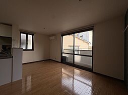 グランシード西原 C-102 1階2LDKのリビング/ダイニング