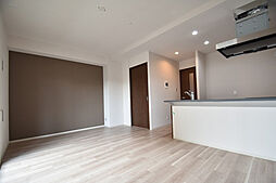 トラストコート中筋 301