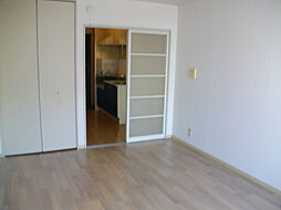 ジェネス大芝 201 2階1Kのリビング/ダイニング