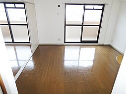 アピアイレブン 104 1階3LDKのリビング/ダイニング