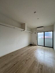 エタニティ八幡 105 1階ワンルームのリビング/ダイニング