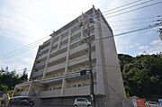 三滝駅より徒歩7分 築12年5ヶ月 7階建の賃貸物件