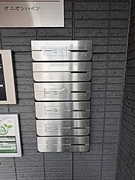 5 / 11