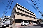 比治山下駅より徒歩24分 築36年 4階建の賃貸物件