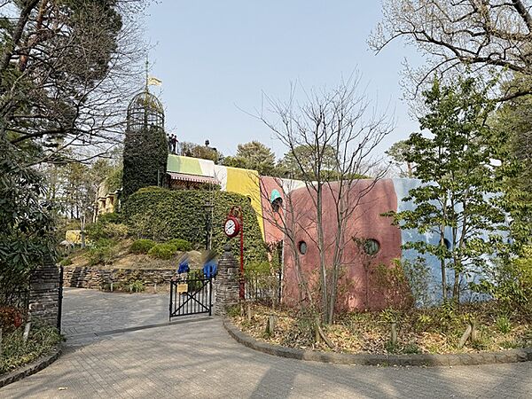三鷹の森 ジブリ美術館まで981m