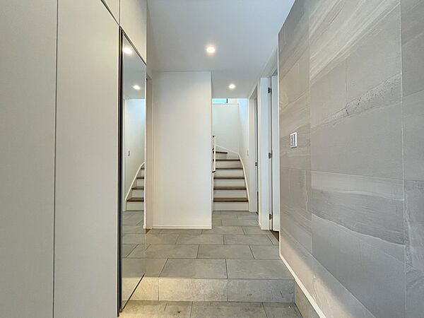 Amtic施工例　建物施工の一例　モデルハウスのご案内や、ショールームにてキッチン等水回り設備や、