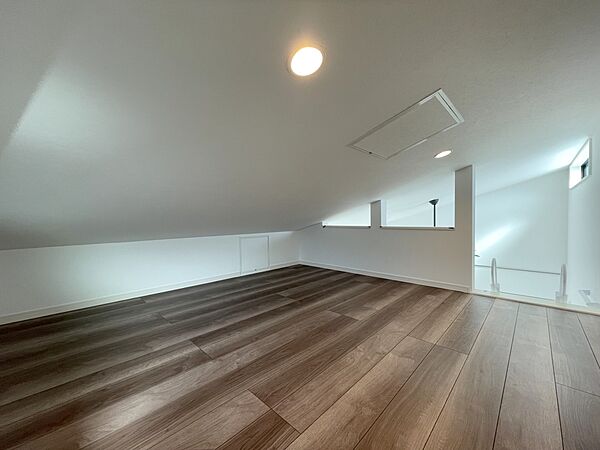 Amtic施工例　建物施工の一例　モデルハウスのご案内や、ショールームにてキッチン等水回り設備や、
