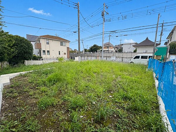 お客様のお好みのプラン＆ハウスメーカーでご建築可能な宅地分譲周辺は街灯が整備されており、お子様や、