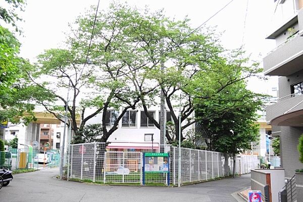 西麻布保育園まで80m