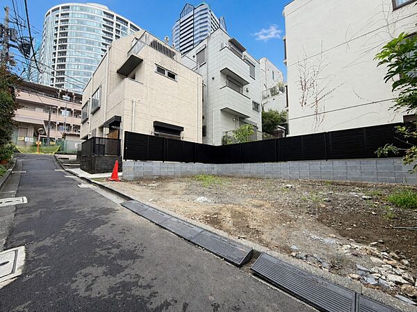 駅徒歩5分のな立地。喧騒から1本奥に入った閑静な住宅街。お客様のお好みのＰＬＡＮ＆ハウスメーカー