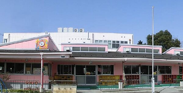 桃井幼稚園まで949m