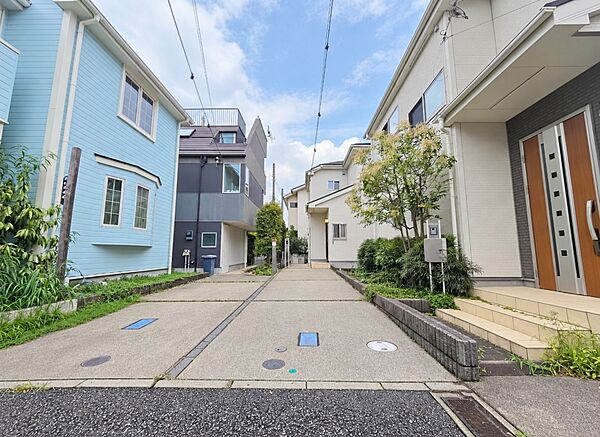 内装フルリノベーション済のキレイな邸宅。キッチンや浴室など水回りも一新したため、気持ち良く新生活をス