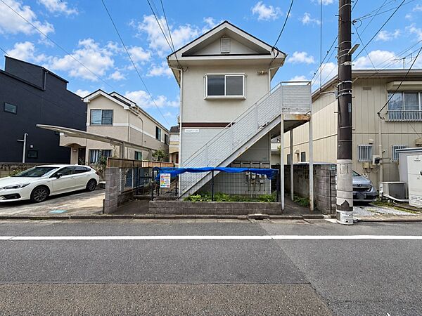 古家が残っています。お引き渡し時期や条件については、お気軽にご相談ください前面は約6.0ｍ公道で開放