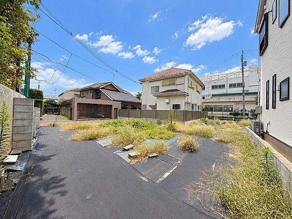 お客様のお好みのＰＬＡＮ＆ハウスメーカーでご建築可能な宅地分譲小学校徒歩1分、祖師谷公園徒歩2分な