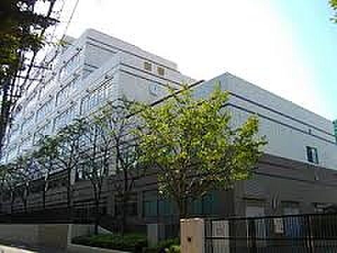 保善高等学校まで492m