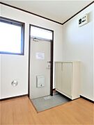 シューズボックス付き