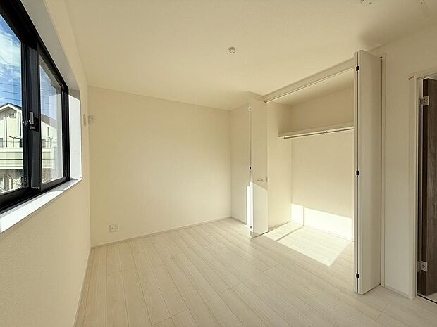 子供部屋にも嬉しい全居室収納スペース（洋室6帖）