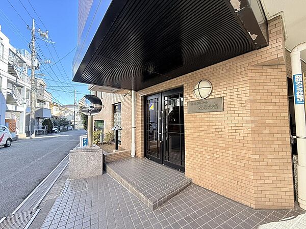 毎日が気持ちいい、清掃行き届いた共用部。