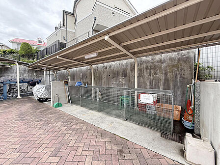 ゴミ置き場も完備。環境に優しく、快適な生活が続きます。マンションライフを満喫しましょう。