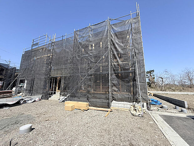 地震の揺れに耐える「耐震性能」と、揺れを抑えて住宅へのダメージを軽減する「制震性能」を兼ね備えた建売住宅ブランド「QUIE」 。(7号棟・R8年3月5日撮影)