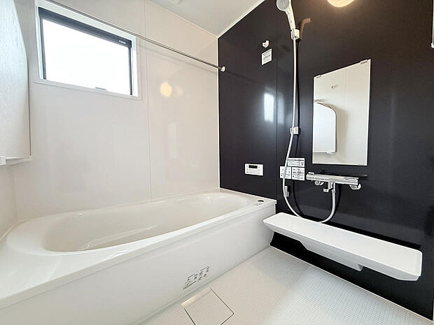 こちらは別の完成物件の写真ですが、現在建築中の物件も近隣の完成物件で内覧可能ですので、お気軽にお問い合わせください。