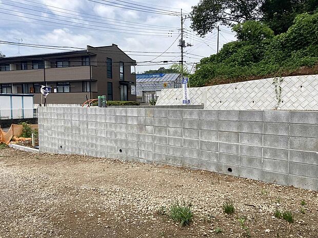 隣地通路（R8.7.31撮影）