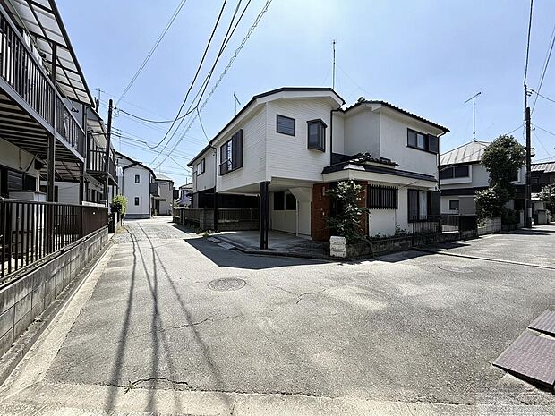 毎日のお散歩も快適な緑に恵まれた閑静な住宅地(R8年7月23日撮影)