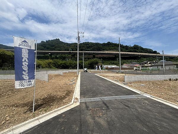 季節の移ろいを身近に感じる、自然豊かな閑静な住宅地（R8年8月1日撮影）